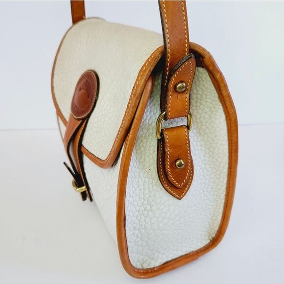 Vintage Dooney & Bourke Essex Pebbled Leather Flap Crossbody Purse Bag in Bone - Picture 7 of 16